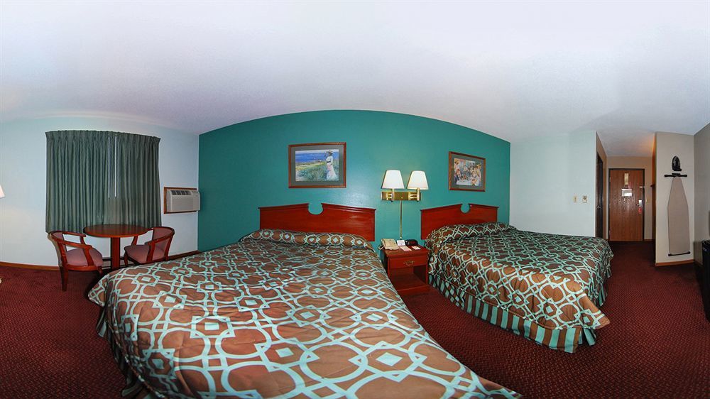 Hotel Super 8 By Wyndham Hudson Exteriér fotografie