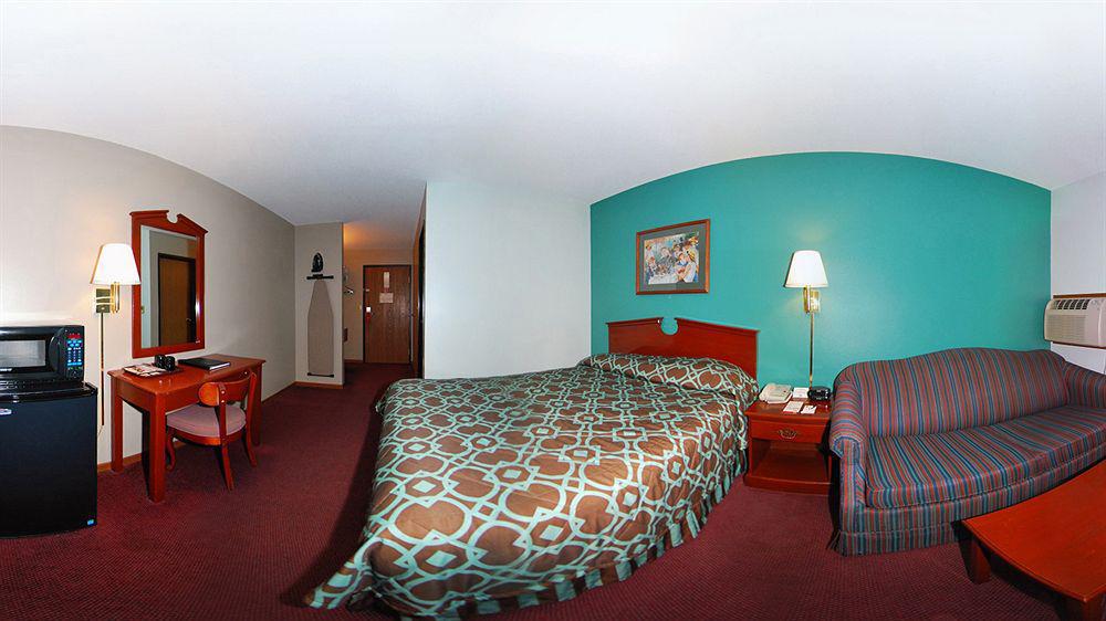 Hotel Super 8 By Wyndham Hudson Exteriér fotografie